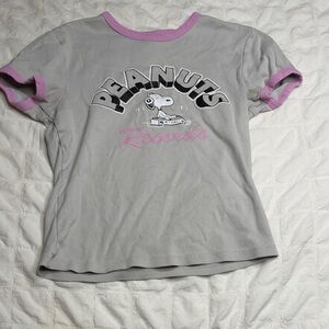 Peanuts T-Shirt with Snoopy in Gray and Pink